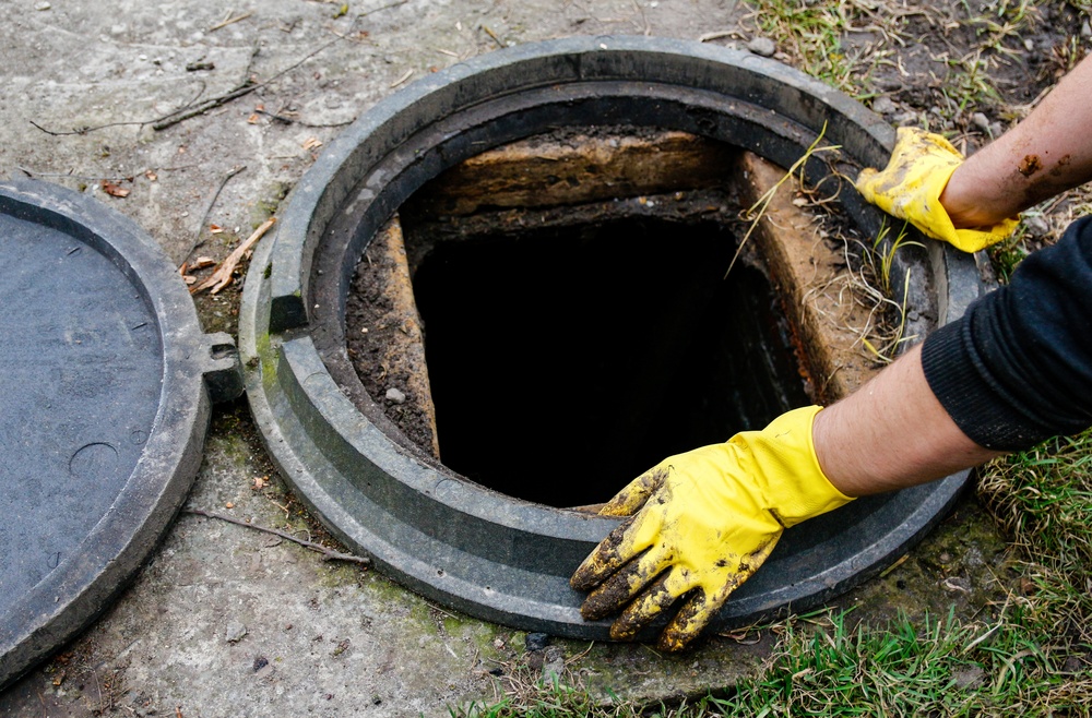 seasonal drain cleaning in Chillicothe