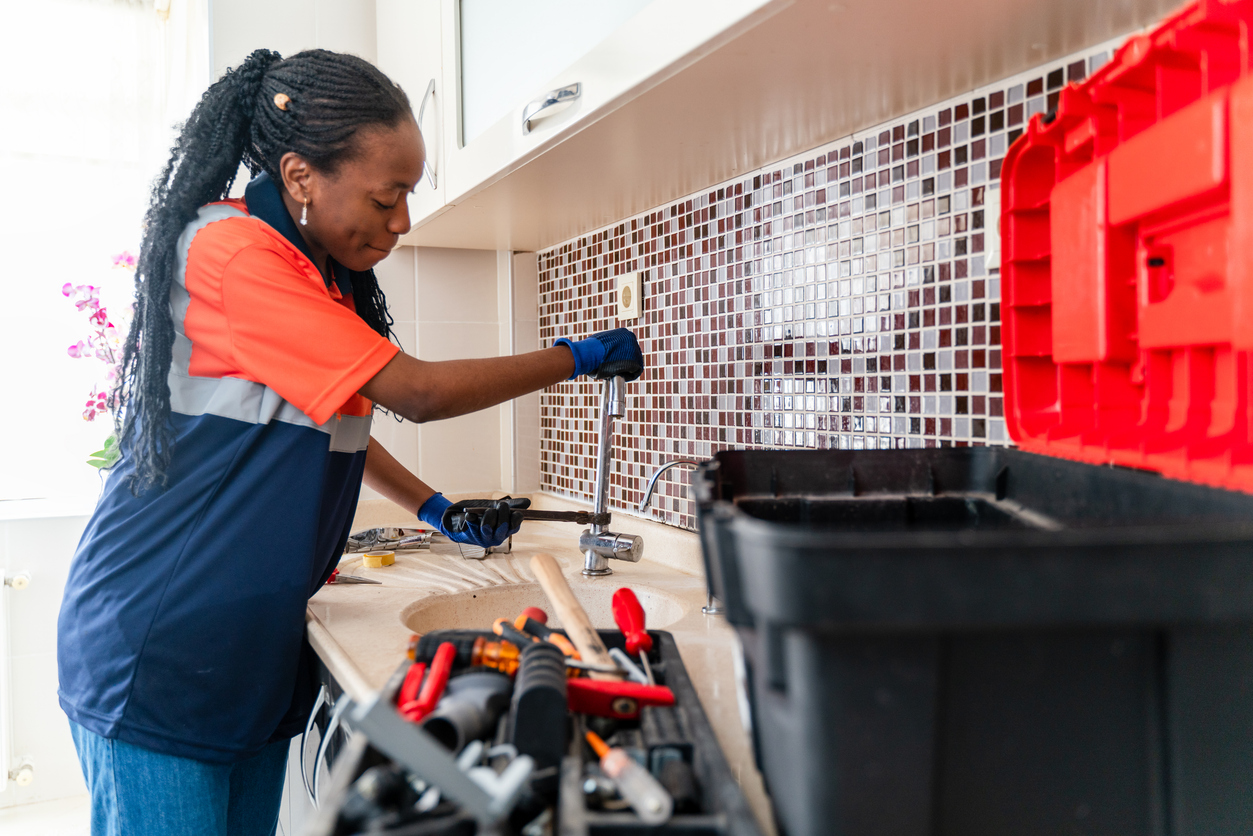 5 Signs You Need To Call A Drain Cleaning Company ASAP